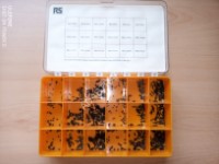 Recycled Product - Miniature Grub Screw Kit - 900 Pieces